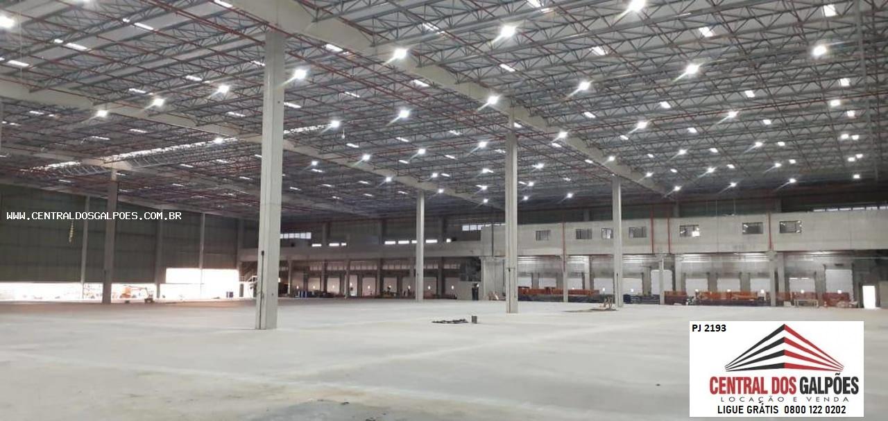 Depósito-Galpão-Armazém para alugar, 2700m² - Foto 1
